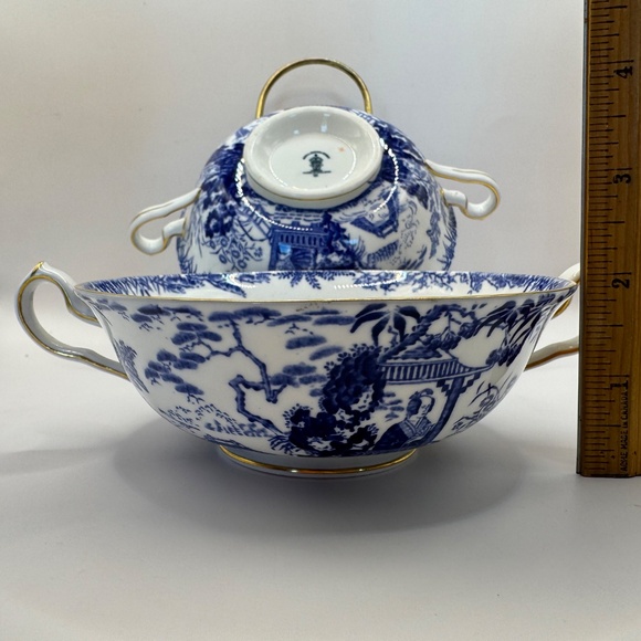 Royal Crown Derby Blue Mikado double handled soup bowl - set of 2. EUC. - Picture 7 of 10